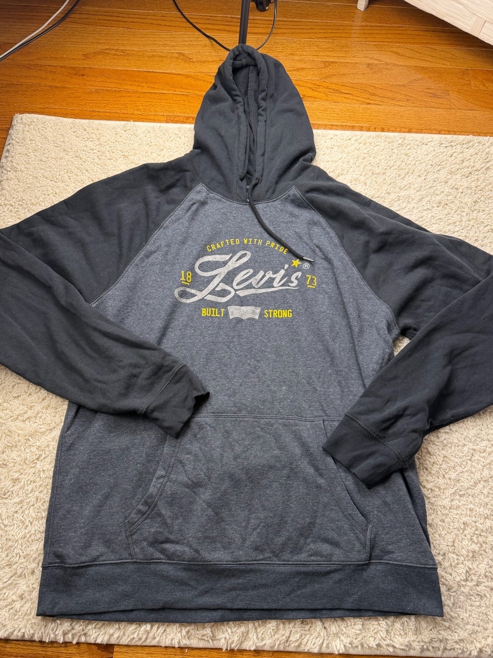 Levi's Men's XL Two-Tone Black/Charcoal Hooded Sweatshirt